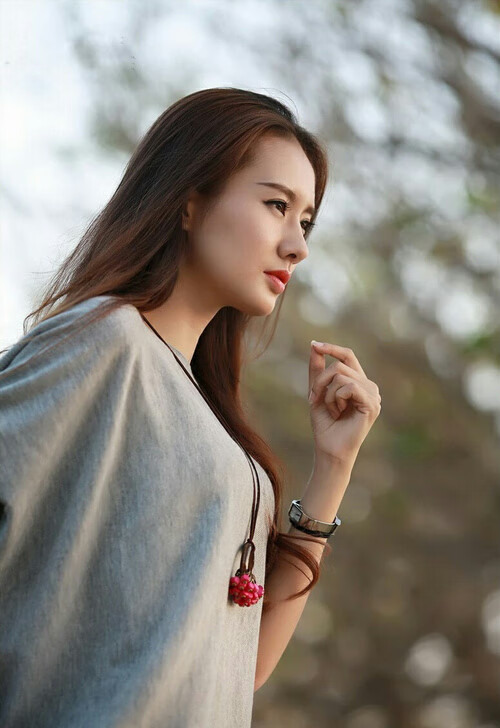 开云平台-《校园电竞热潮：大学生组队竞技揭幕》，大学校园适合电竞商赛