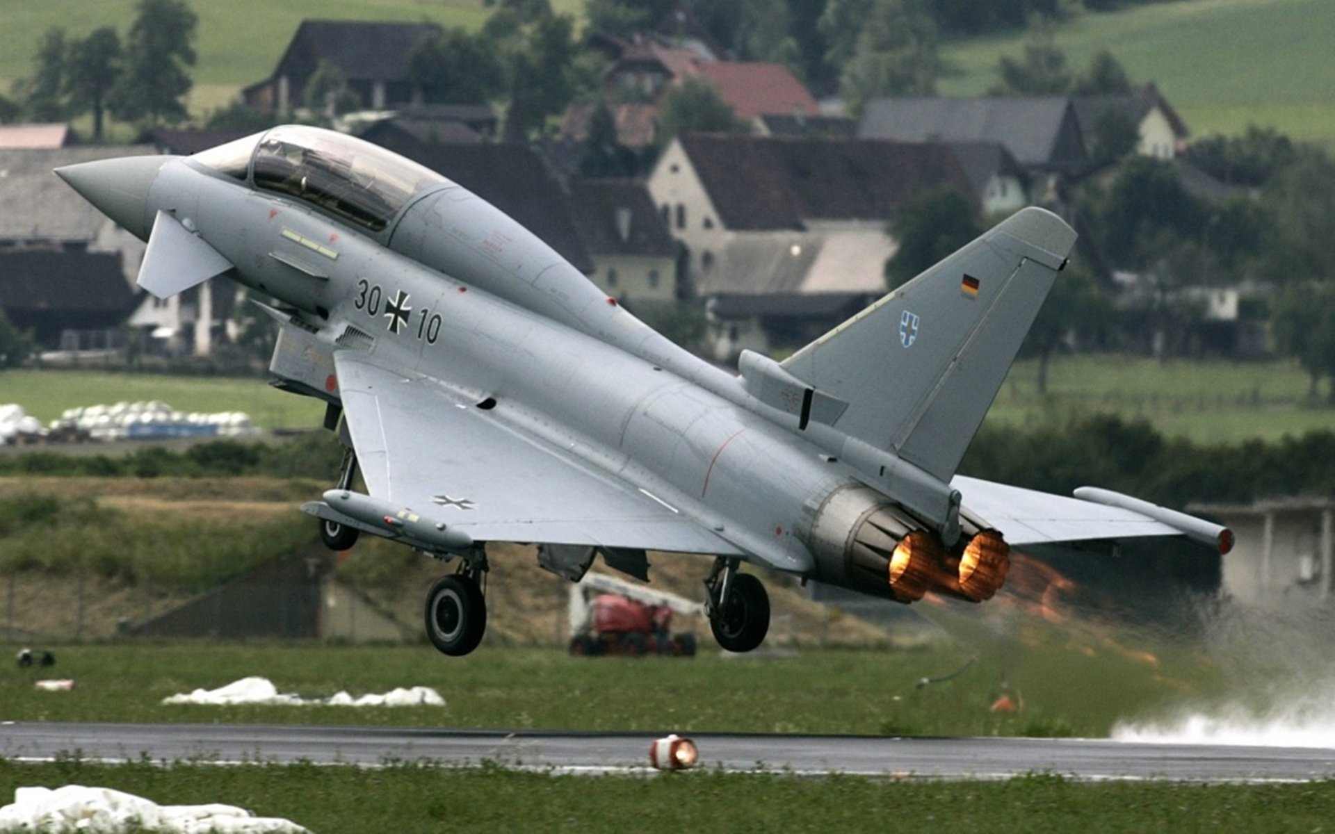 德国队小组出局，主帅弗里克引咎辞职，德国国家队弗里克